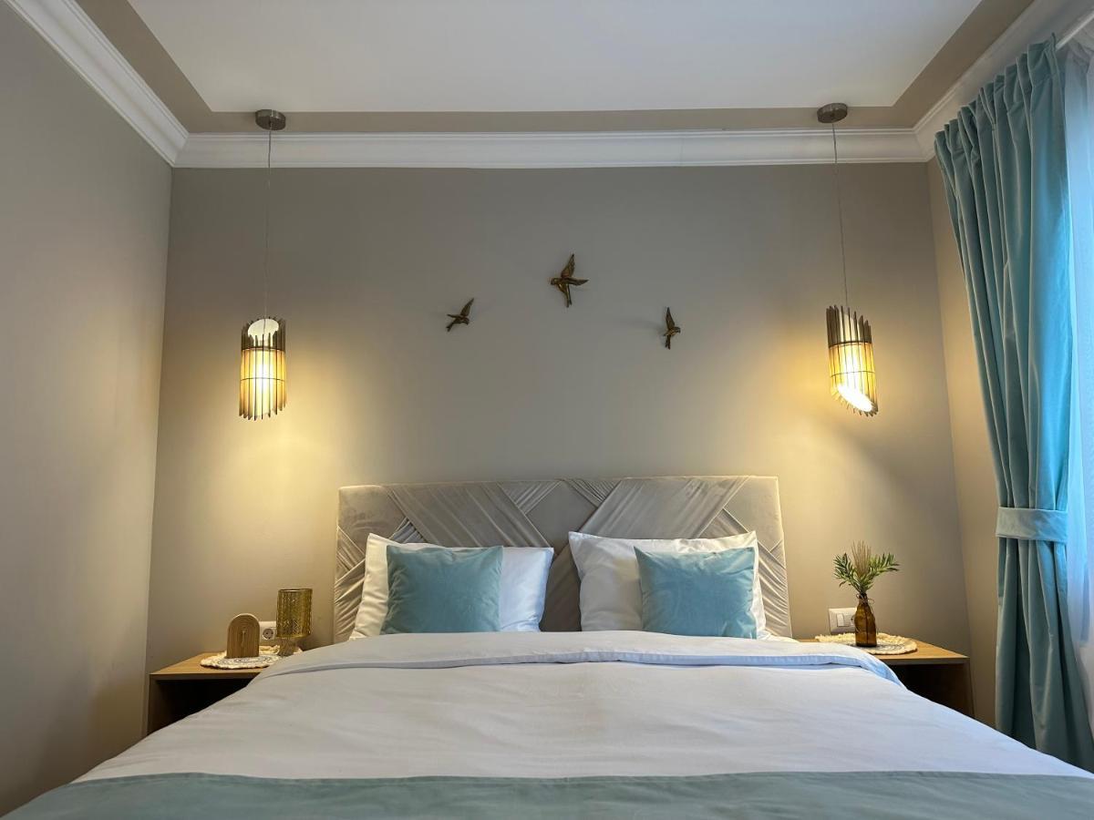 B59 Boutique Hotel Câmpulung Moldovenesc Exteriör bild