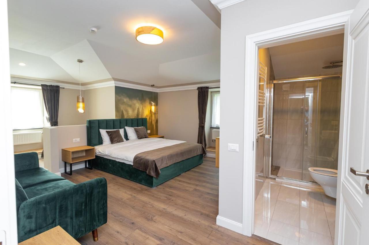 B59 Boutique Hotel Câmpulung Moldovenesc Exteriör bild